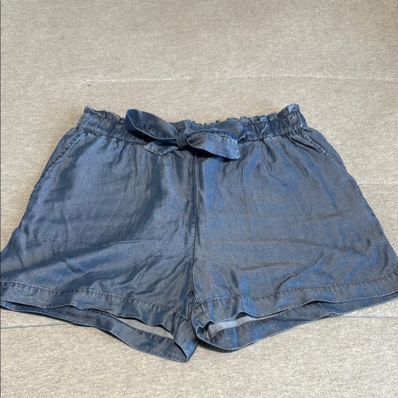 High Waist Blue Denim Shorts with bow - Picture 1 of 5